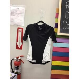 Xersion women’s scrub top size small black white new target fitted